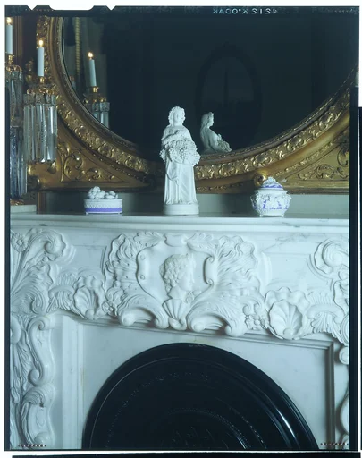 Mantelpiece