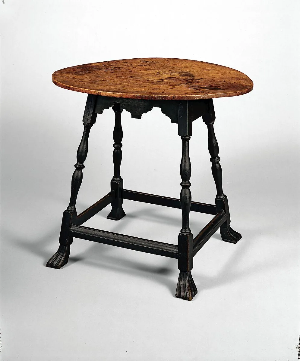Oval table — Unknown