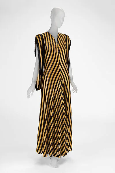 Evening dress — Valentina