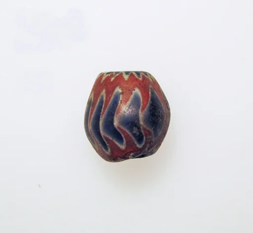 Glass chevron bead