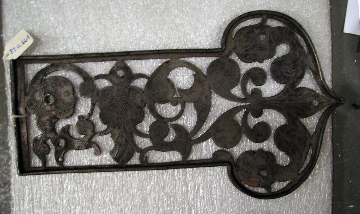 Box-top plate of rim lock — Unknown