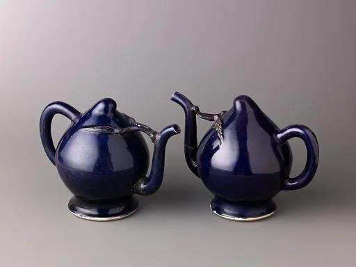 Peach-shaped wine pot or tea pot (pair with 1975.1.1721)
