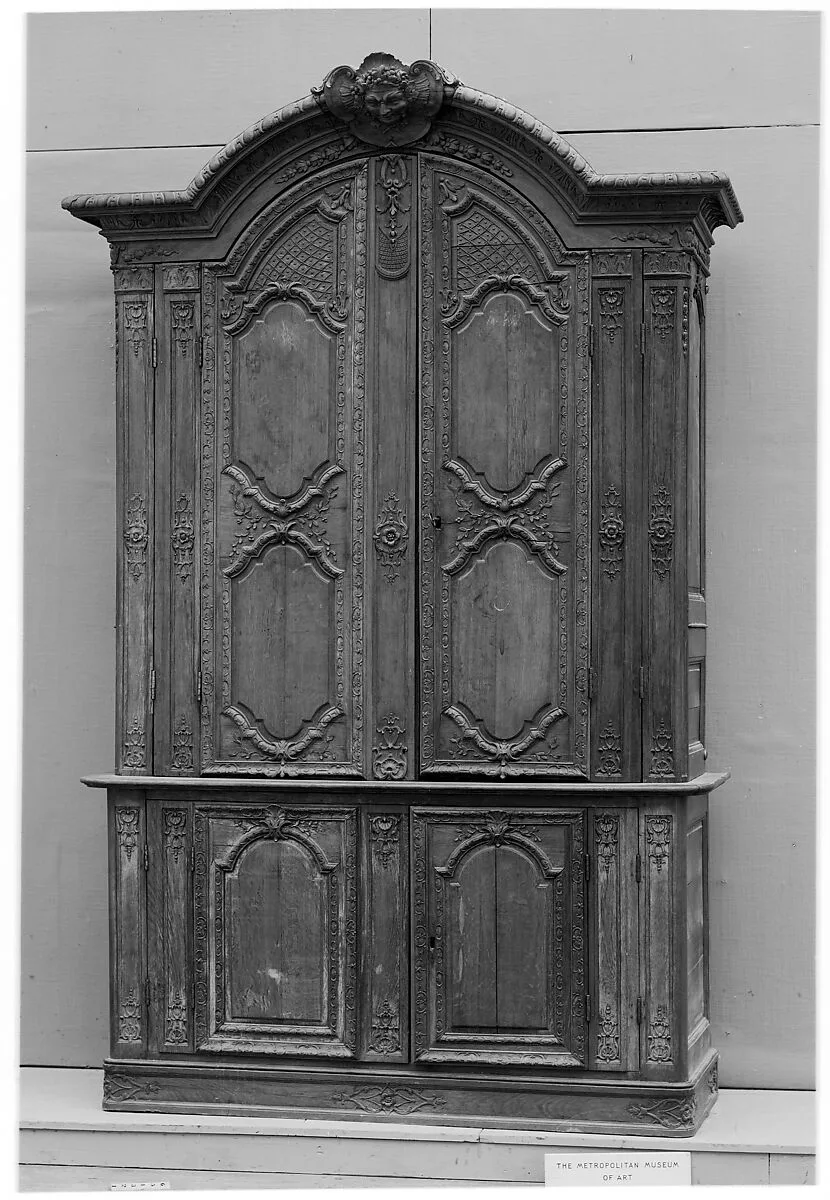 Armoire — Unknown