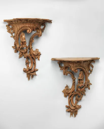 Pair of brackets