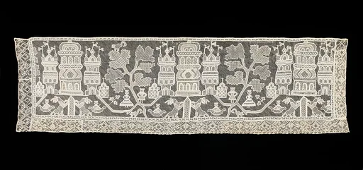 Bed curtain border
