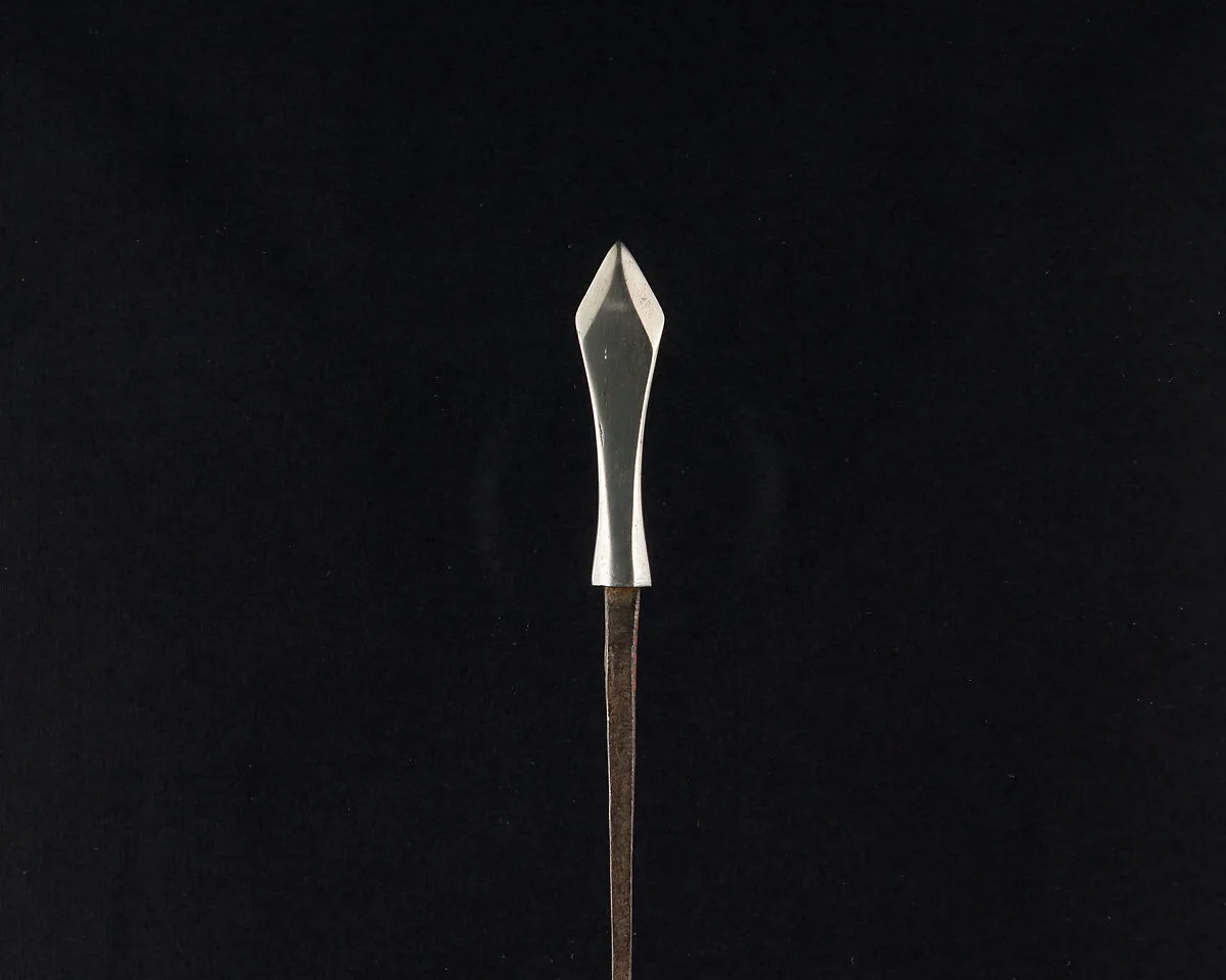 Arrowhead (<i>Yanone</i>) — Unknown