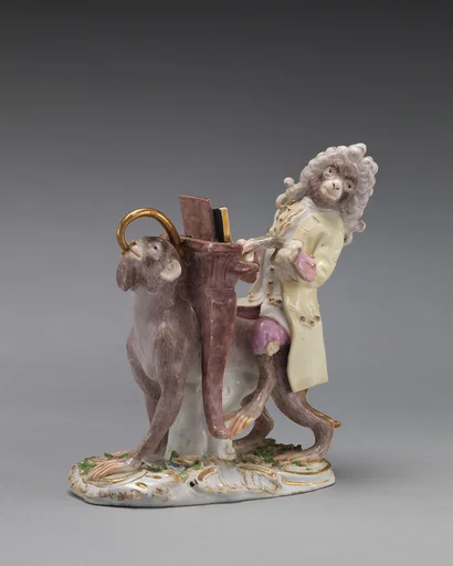 Monkey as organ player