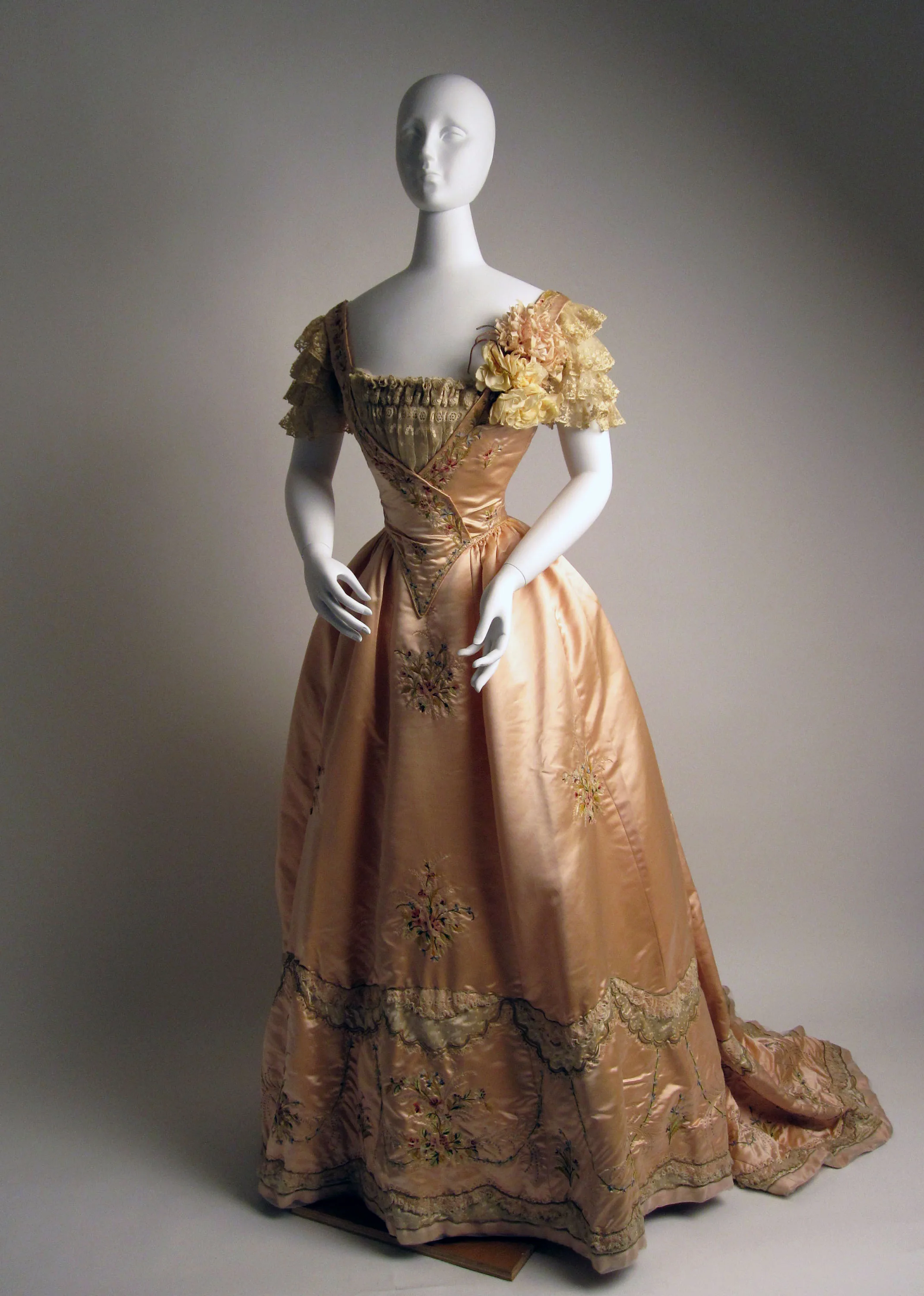 Evening ensemble — Jeanne Hallée