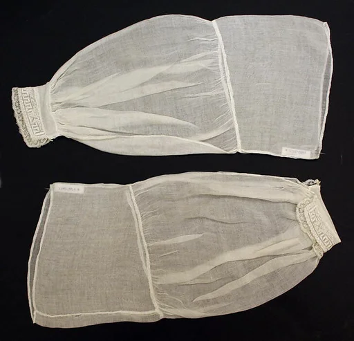 Undersleeves