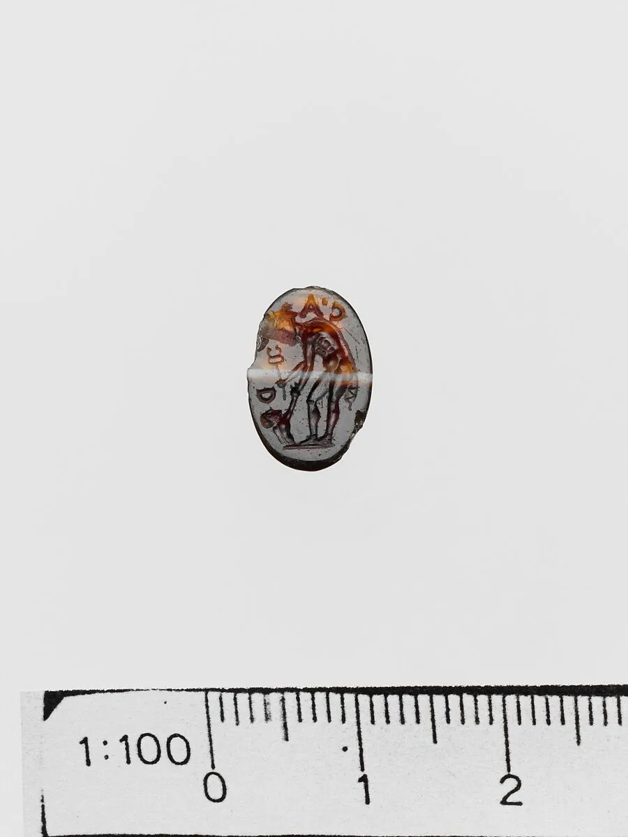 Banded agate ring stone — Unknown