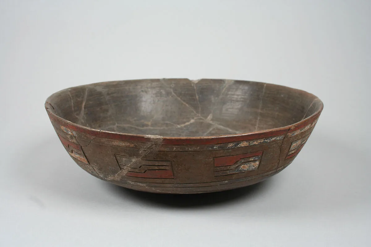 Incised bowl with geometric pattern — Unknown