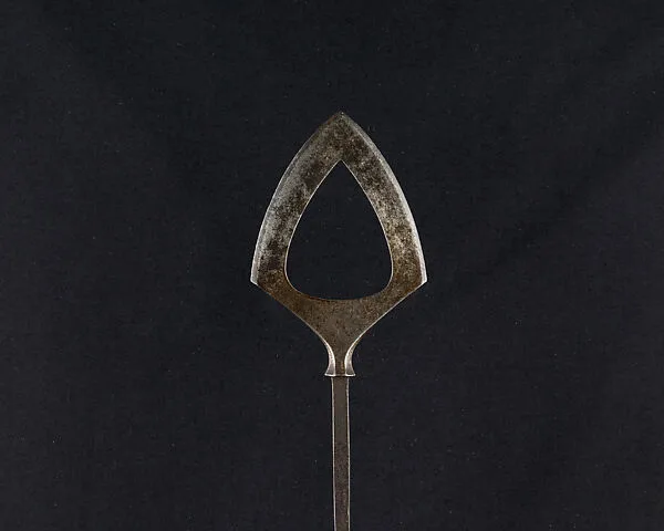 Arrowhead (<i>Yanone</i>) — Unknown