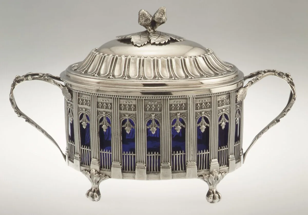 Sugar bowl with cover — Etienne Modenx