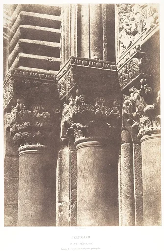 Jérusalem, Saint-Sépulcre, Détails des chapiteaux de la porte principale