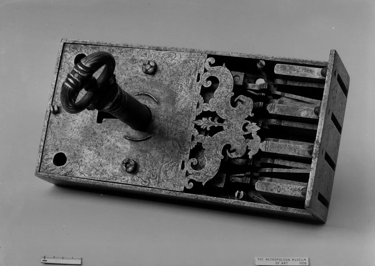 Rim lock and key — Unknown