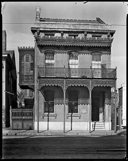 [House with Cast Iron Grillwork Near Lee Circle, New Orleans, Louisiana]