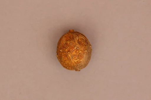 Bead