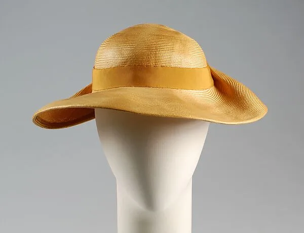 Hat — Lilly Daché