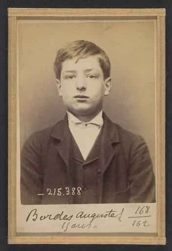 Bordes. Auguste. 15 ans, né à Paris XVIIIe. Garçon Marchand de vins. Anarchiste. 9/3/94.