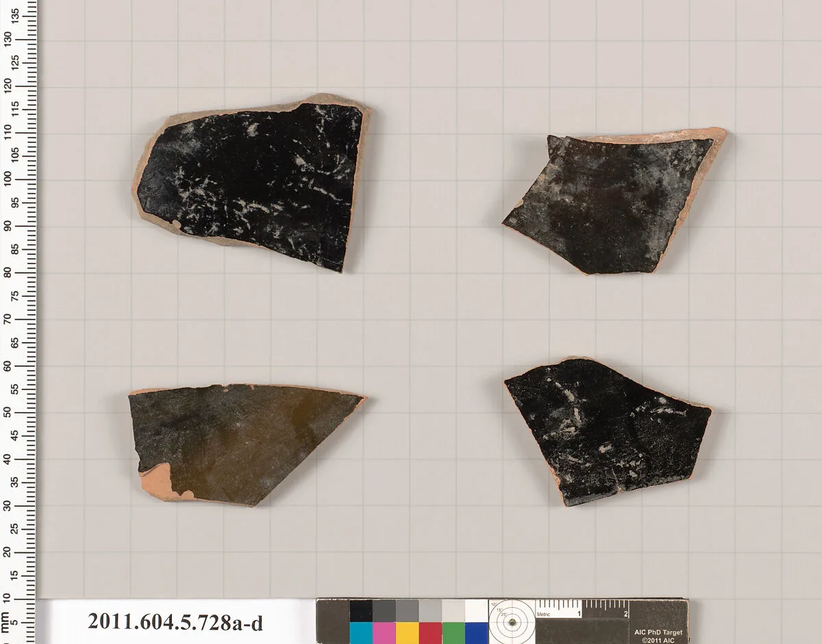 Terracotta fragments of kylikes (drinking cups) — Unknown