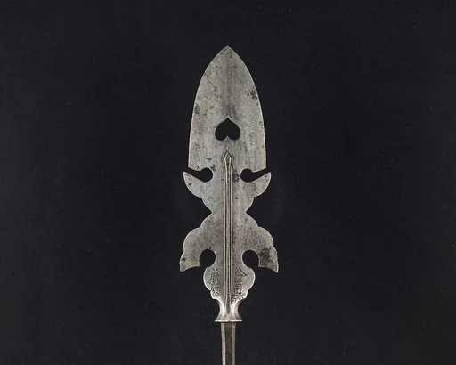 Arrowhead (<i>Yanone</i>)