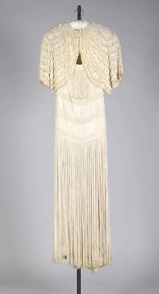 Evening dress — Mme. Eta Hentz