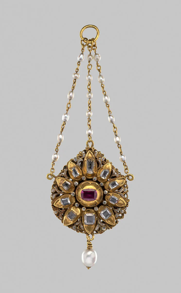 Pendant — Unknown