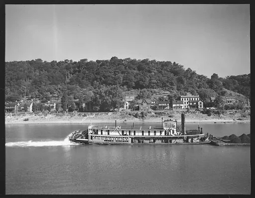 [Sternwheeler Allegheny on River, Pittsburgh, Pennsylvania?]