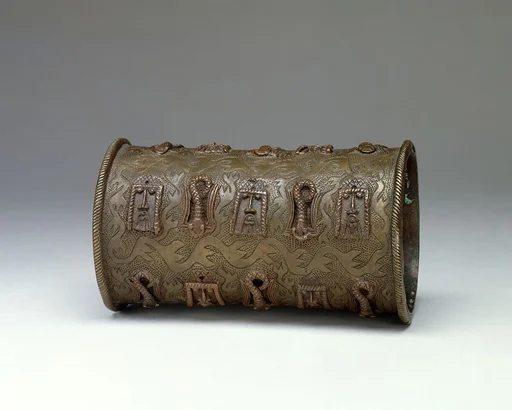 Bracelet: Portuguese Heads and Mudfish