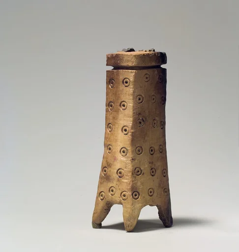 Cosmetic container (?)