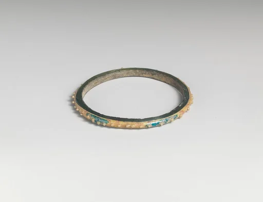 Glass bracelet