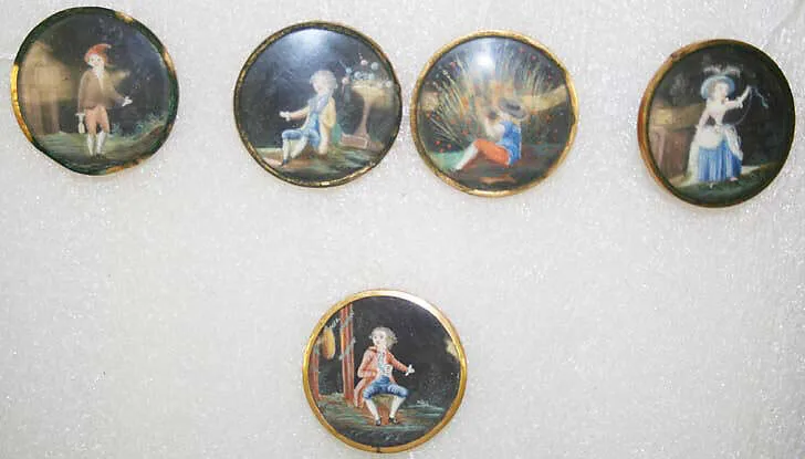 Button — Unknown