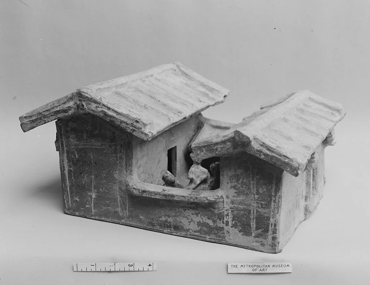 東漢 鉛綠釉陶明器建築模型(一組)|House with Courtyard — Unknown