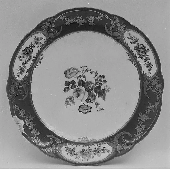 Plate (assiette à palmes) (1 of 102) (part of a service) — Sèvres Manufactory|Dominique Joffroy