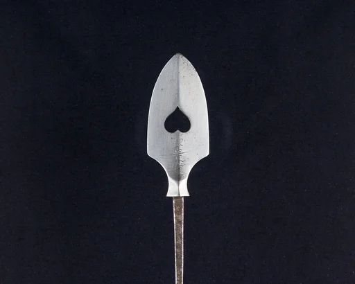 Arrowhead (<i>Yanone</i>)