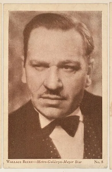 Wallace Beery, No.8, bakery card from the Film Stars series (D32), issued by the Drake Brothers Bakery — Drake Brothers Bakery