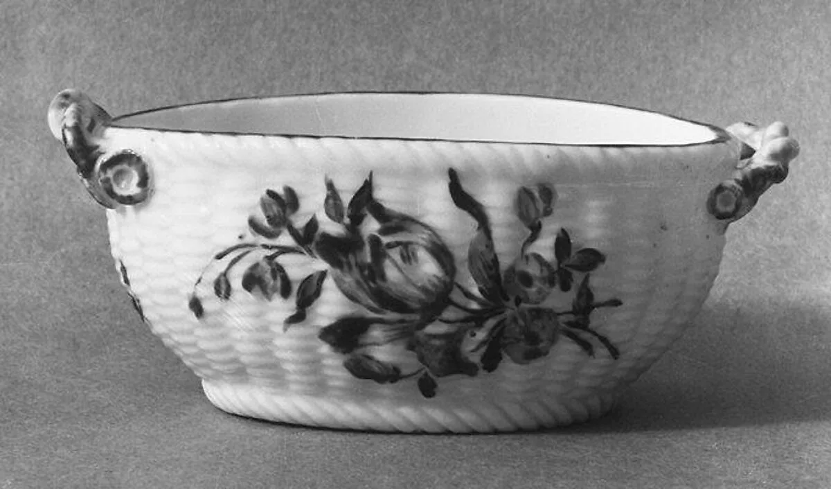 Salt dish — Mennecy