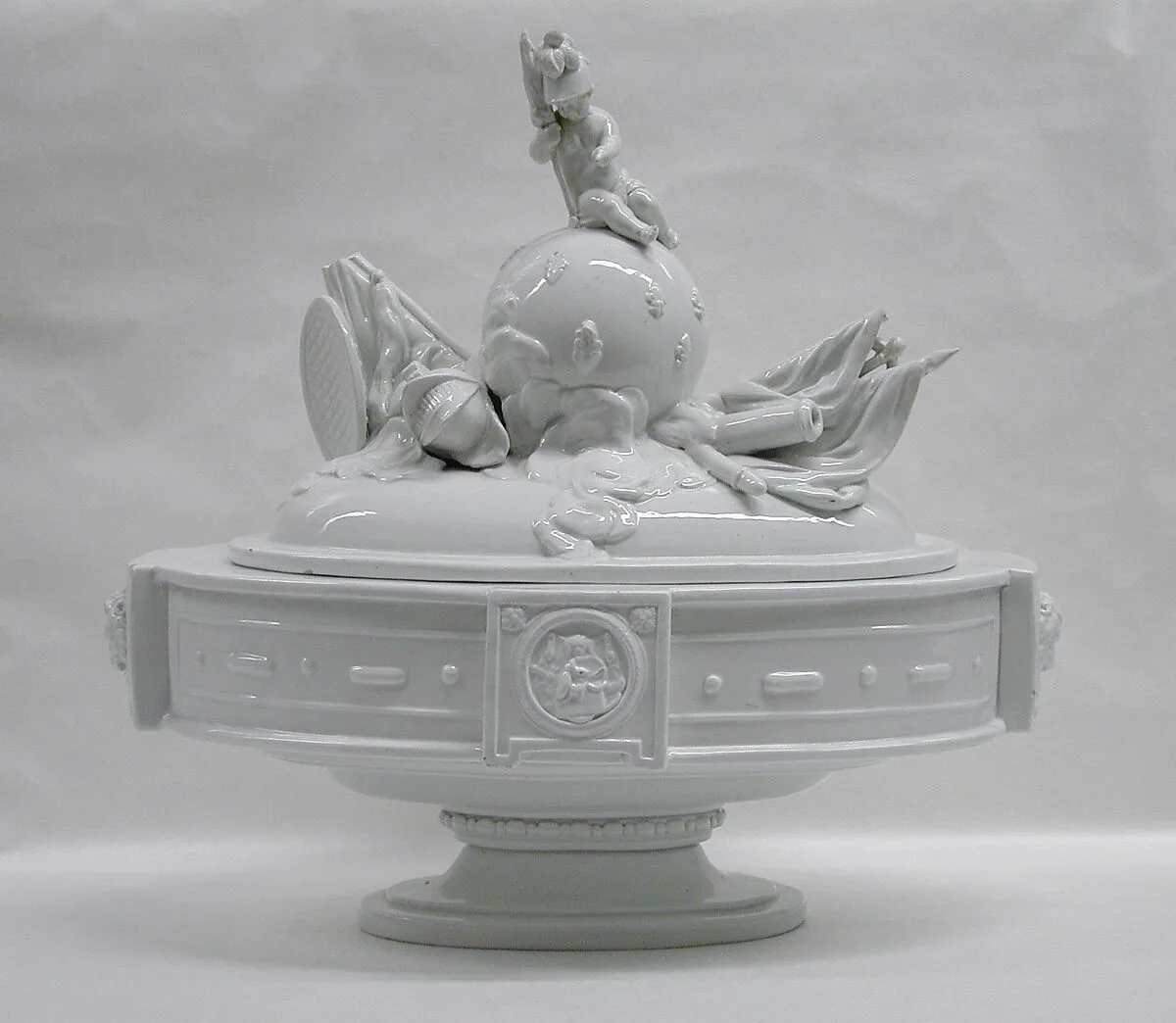 Tureen — Unknown