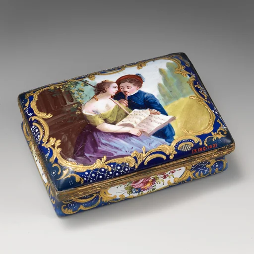 Snuffbox