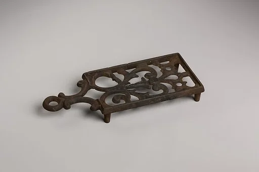 Trivet