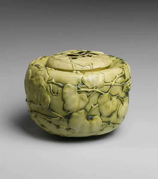 Covered bowl with Boston ivy — Tiffany Studios
