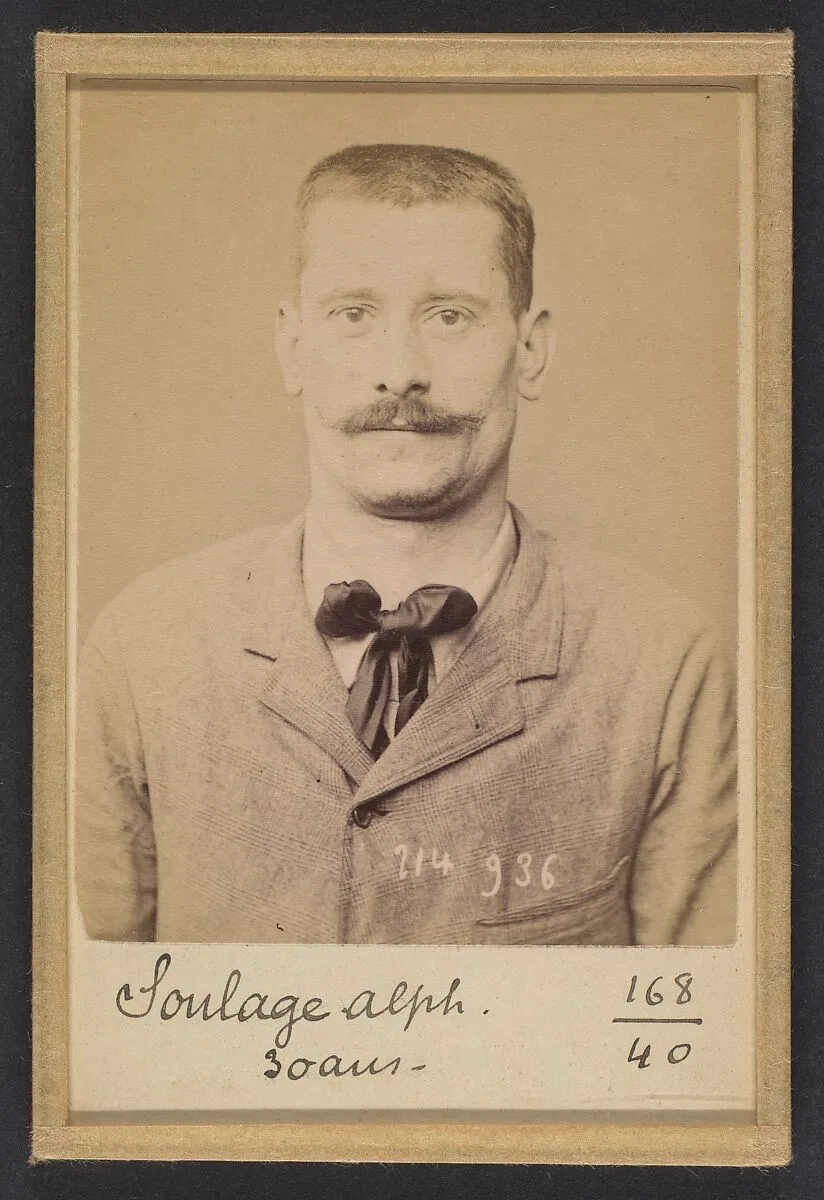 Soulage. Alphonse, Charles. 30 ans, né à Lyon. Menuisier. Anarchiste. 1/3/94. — Alphonse Bertillon