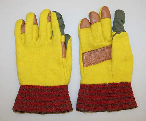 Hunting gloves