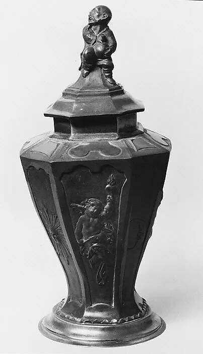 Vase with cover — Unknown