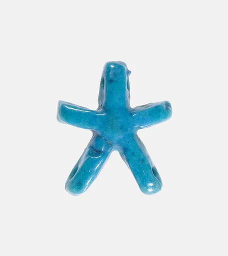 Jewelry element in the shape of a star