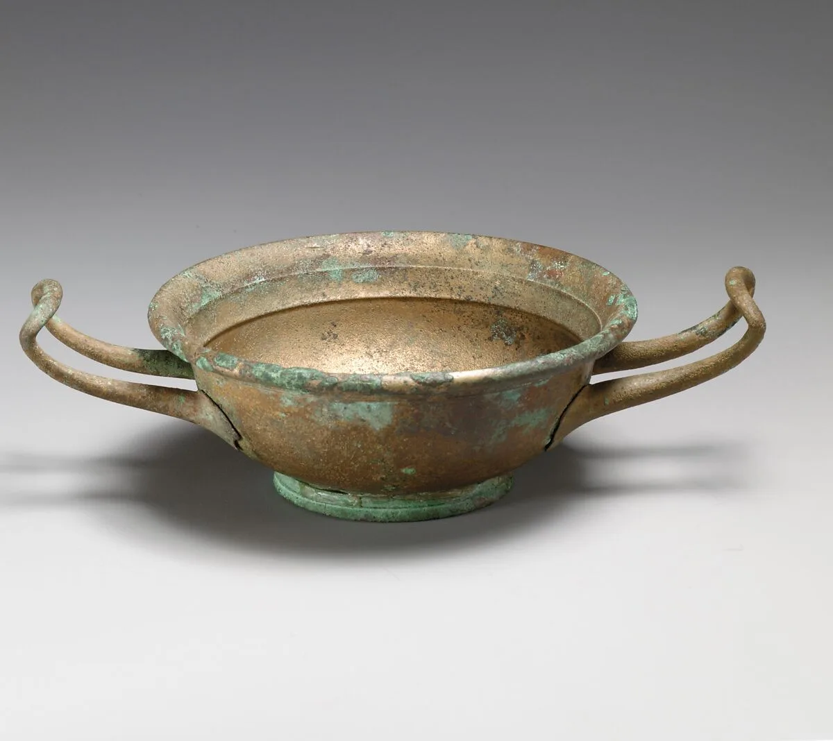 Bronze kylix (drinking cup) — Unknown