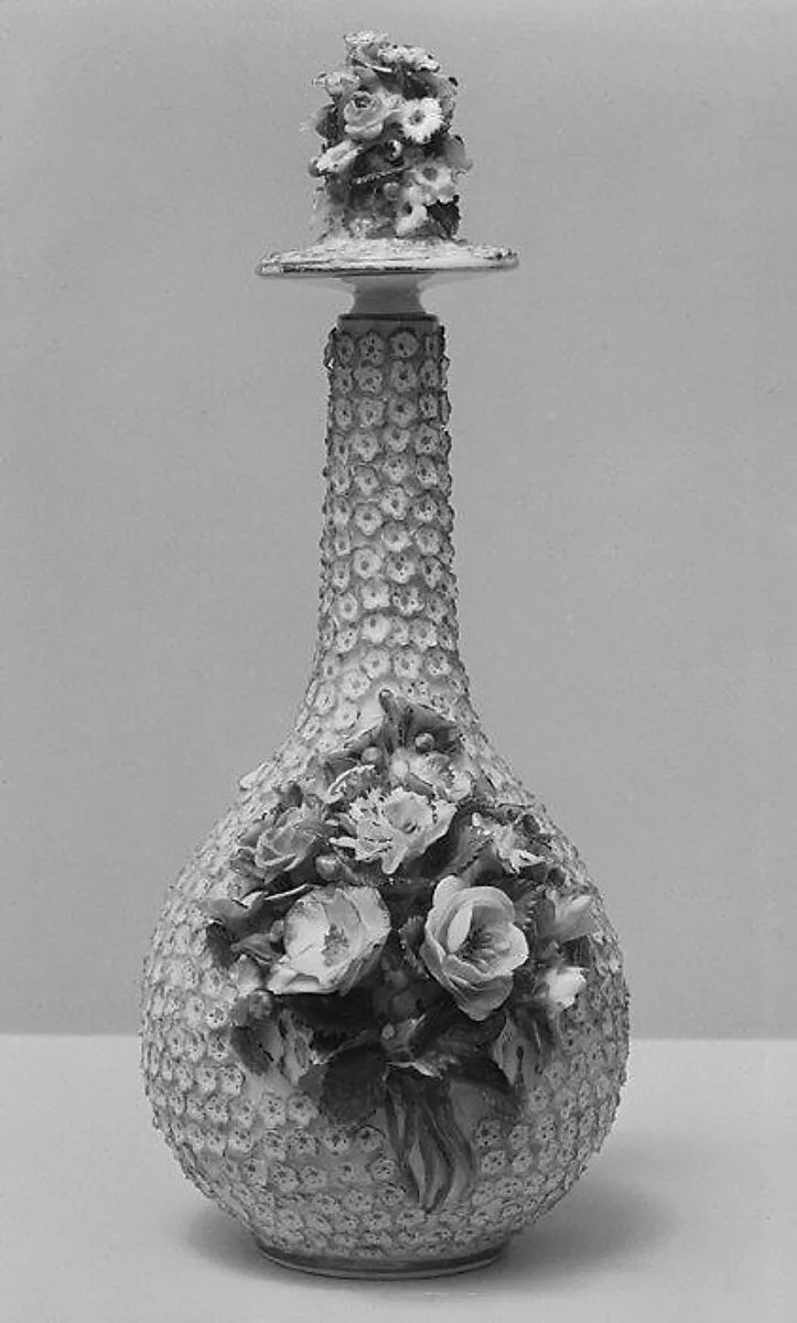 Vase with stopper — Jacob Petit|Fontainebleau