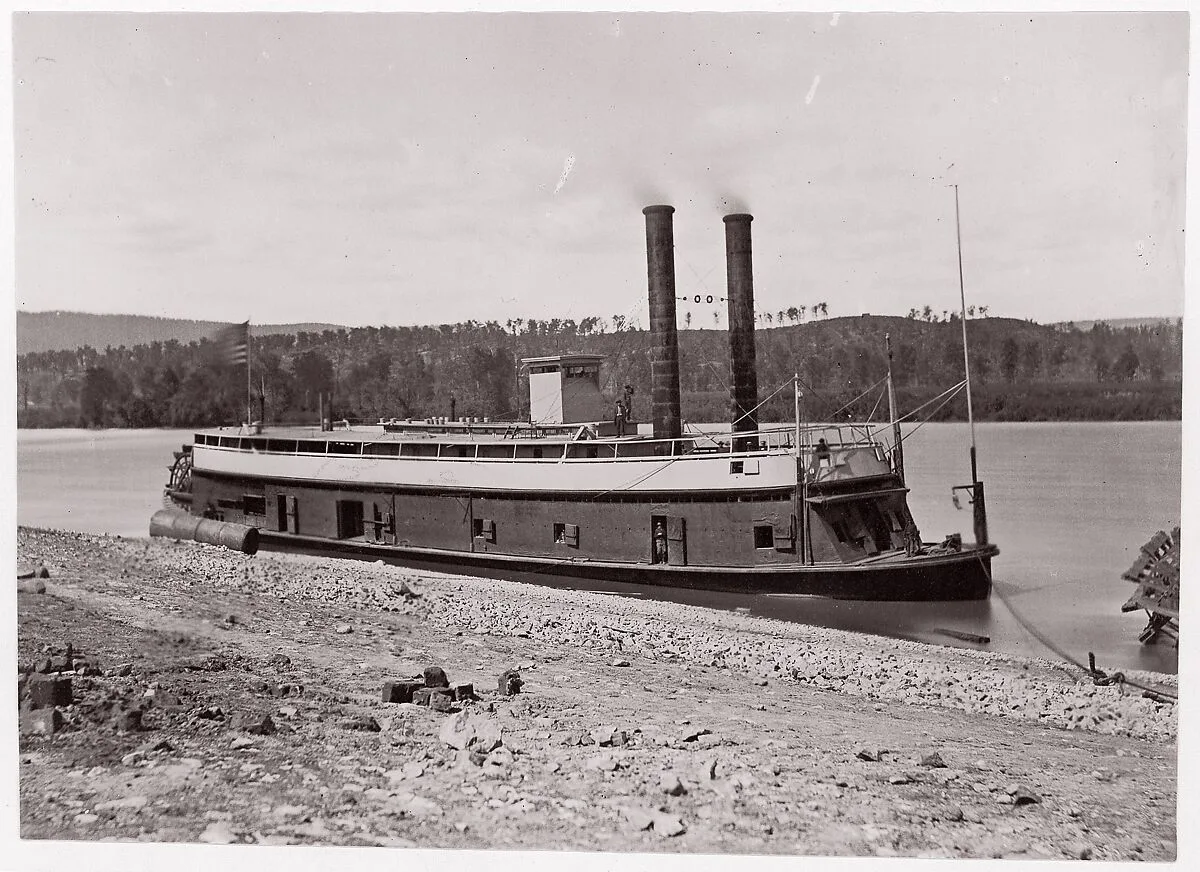 "General Grant" at Kingston Gap, Tennessee River — Mathew B. Brady|Unknown