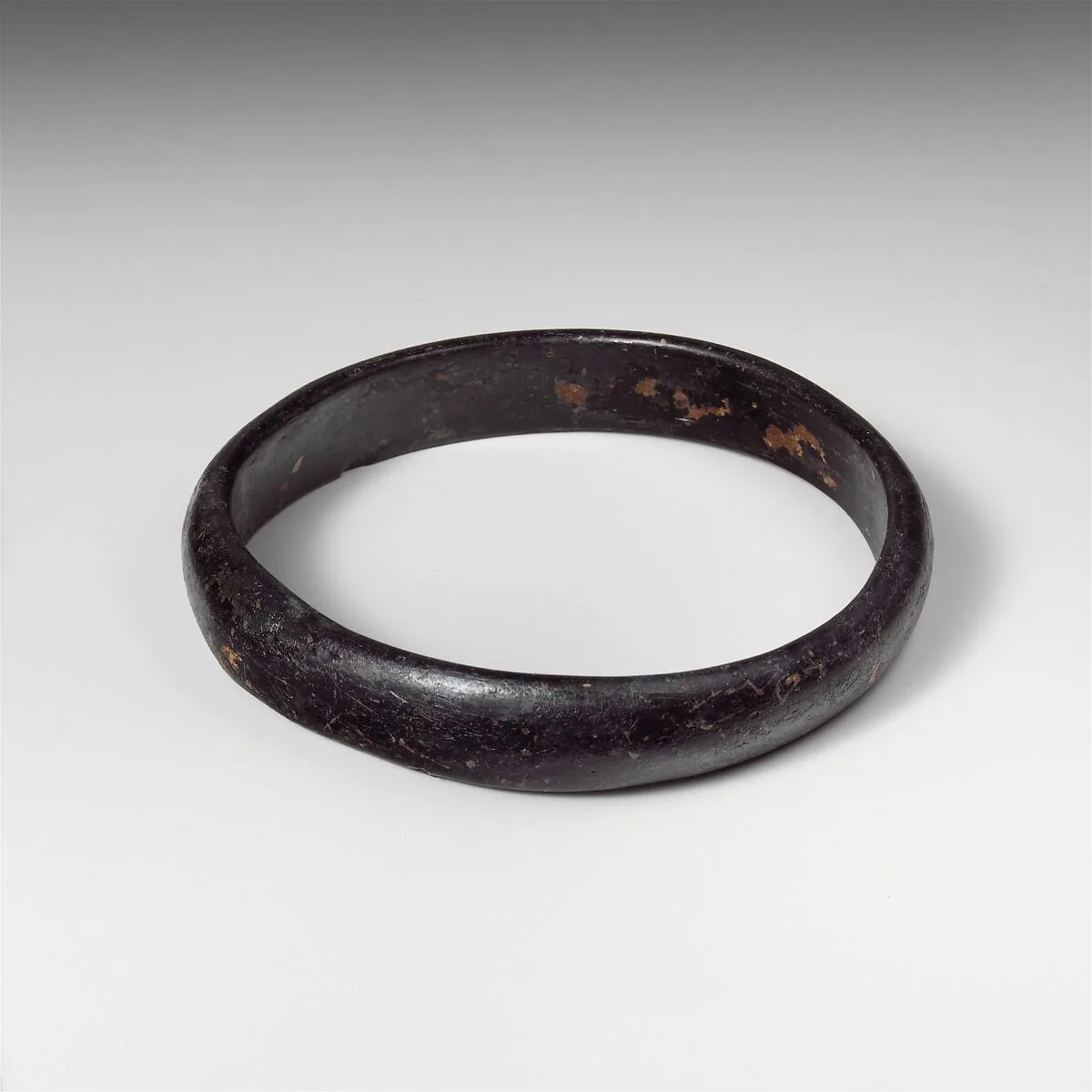 Glass bracelet — Unknown