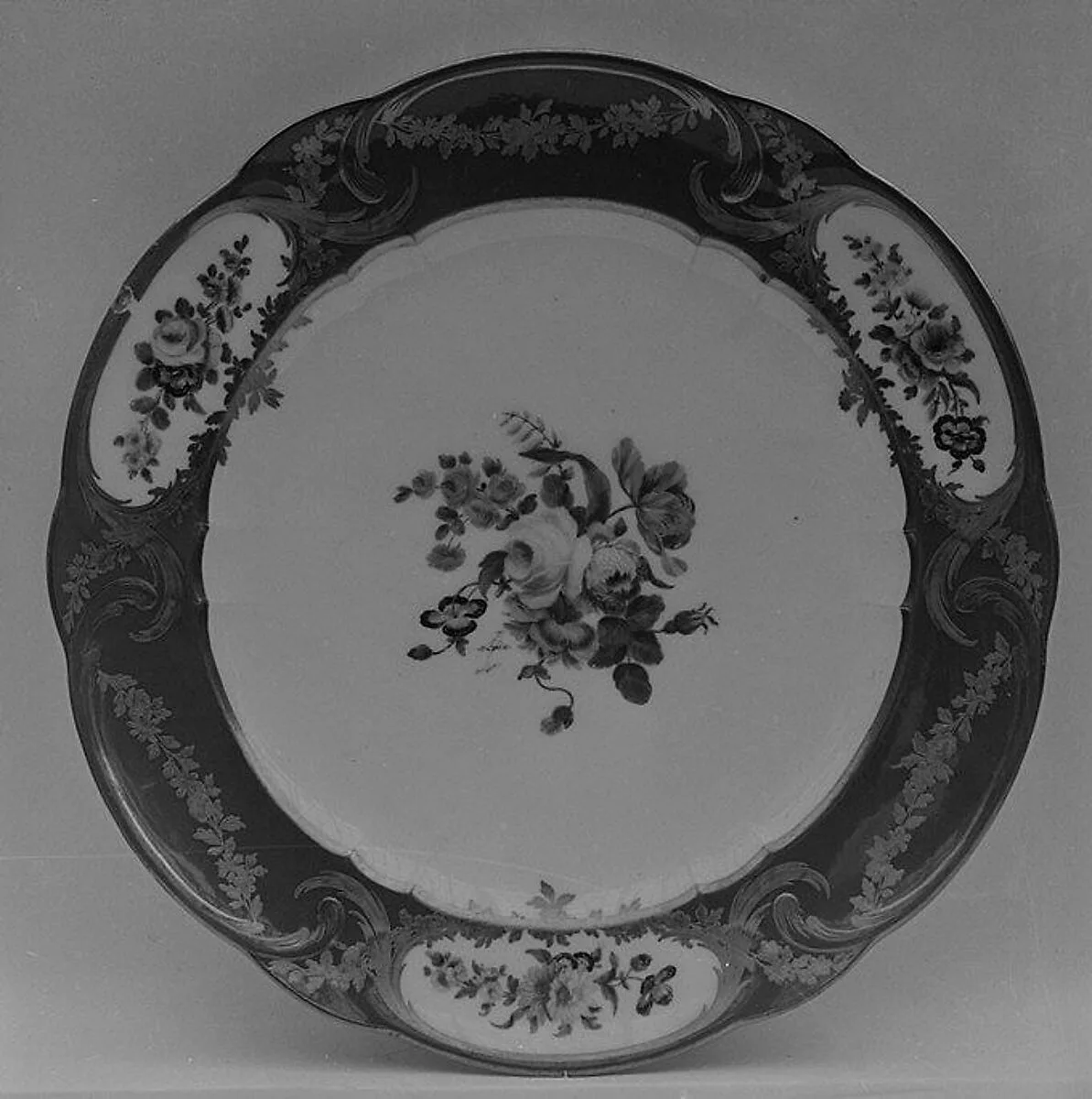 Plate (assiette à palmes) (1 of 102) (part of a service) — Sèvres Manufactory|Jacques-François Micaud